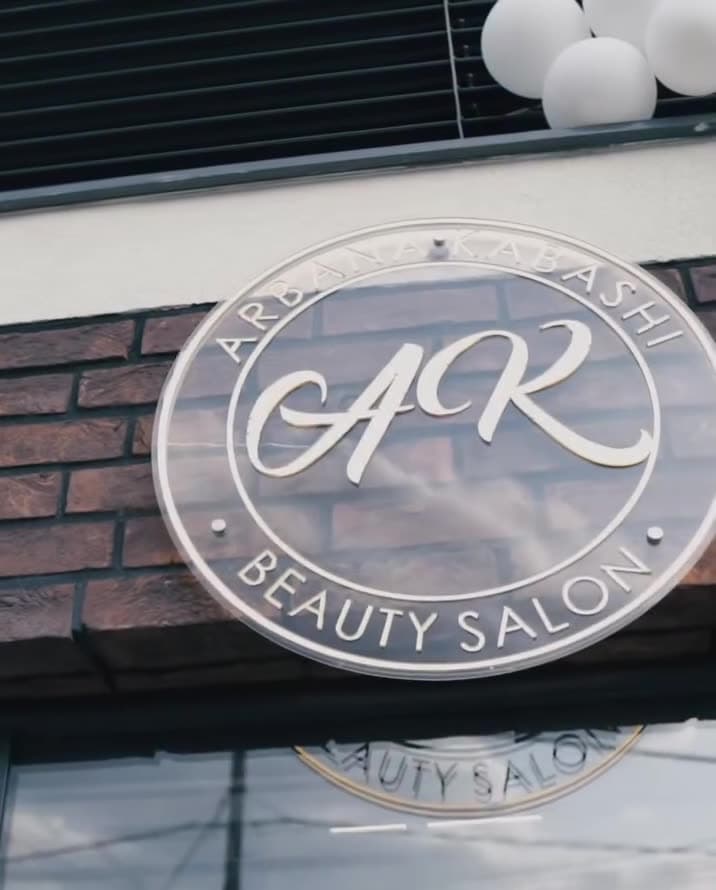 Logo e Arbana Kabashi Beauty Salon